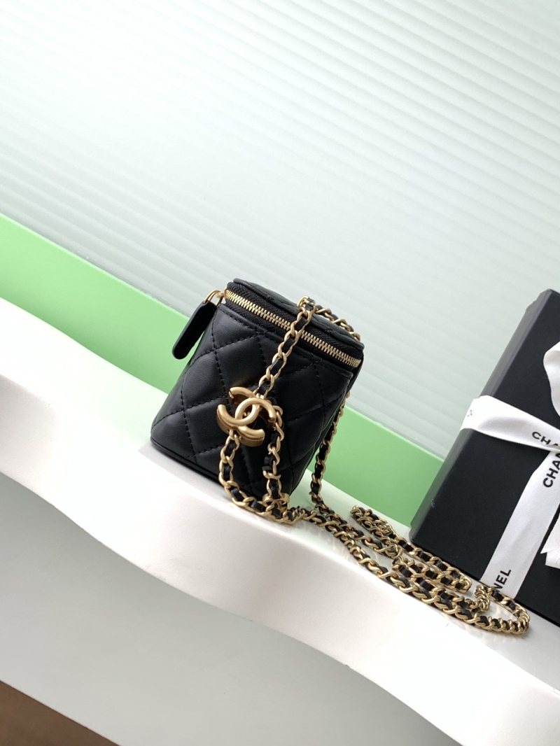 Ch**el cosmetic bags